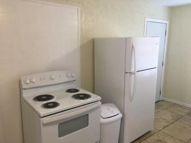 Comfortable 3 Bedroom Close To Base Sleeps 6 لوتون المظهر الخارجي الصورة